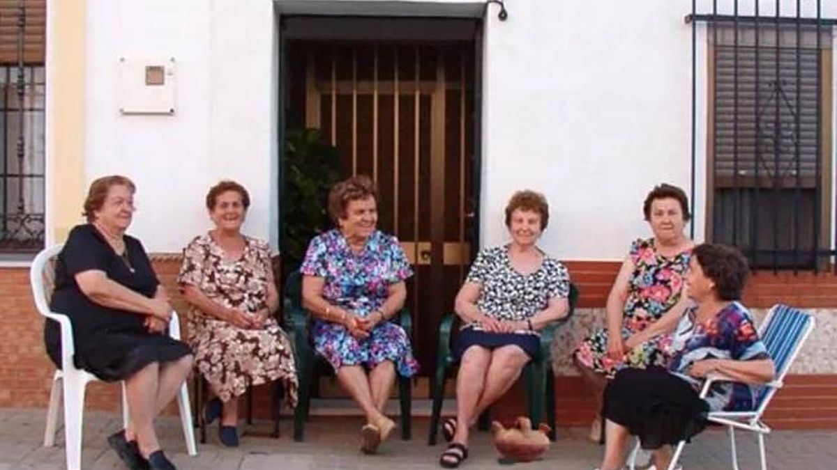 Escena clásica del verano en los pueblos españoles.