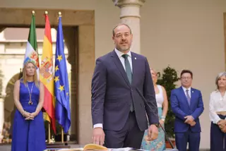 Francisco Ramírez toma posesión como consejero de Gestión Forestal y Mundo Rural de la Junta de Extremadura.