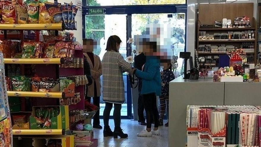 Cuatro menores roban en una tienda de Cieza