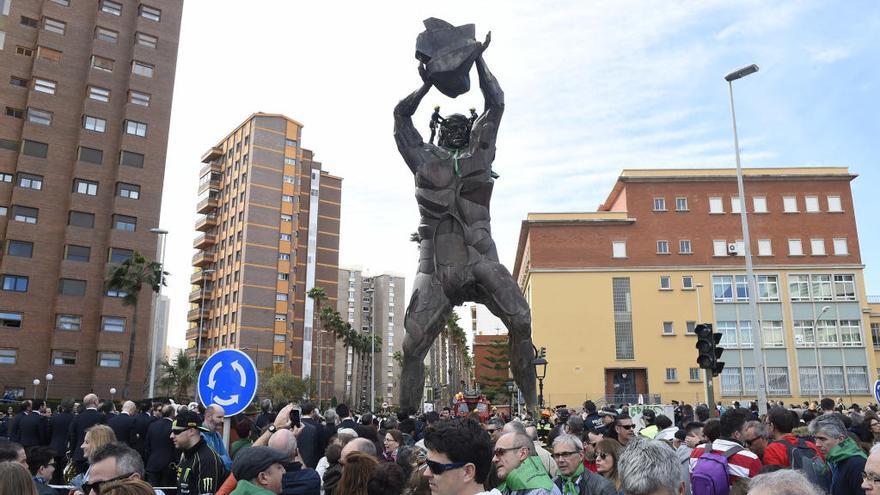 Tombatossals ya viste el pañuelo magdalenero - Levante-EMV