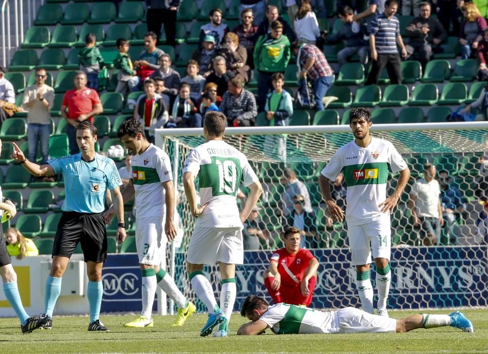 Los goles de Nino, Álex Fernández y Borja Valle le dan un respiro al equipo.