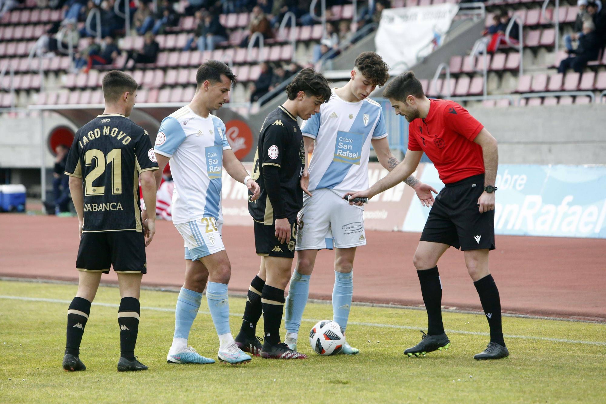 Las imágenes del partido del Compostela contra el Polvorón C.F.