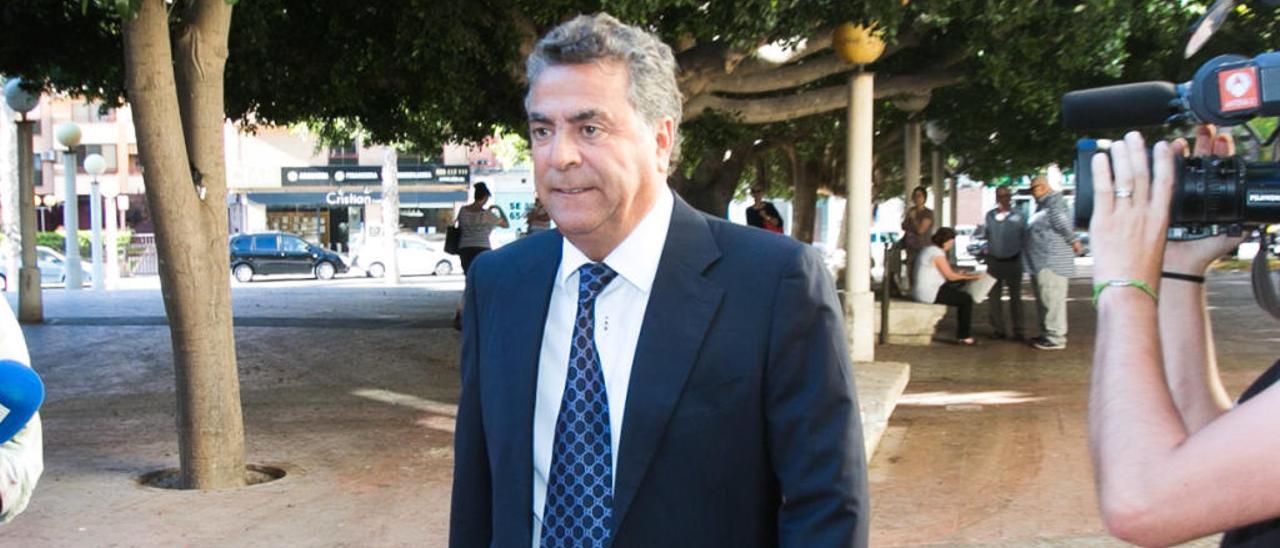 Ortiz cambia de banco: el Sabadell vende a Deustche Bank y un fondo la deuda de Urbanika