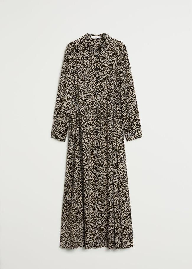 Vestido camisero con 'animal print', de Mango