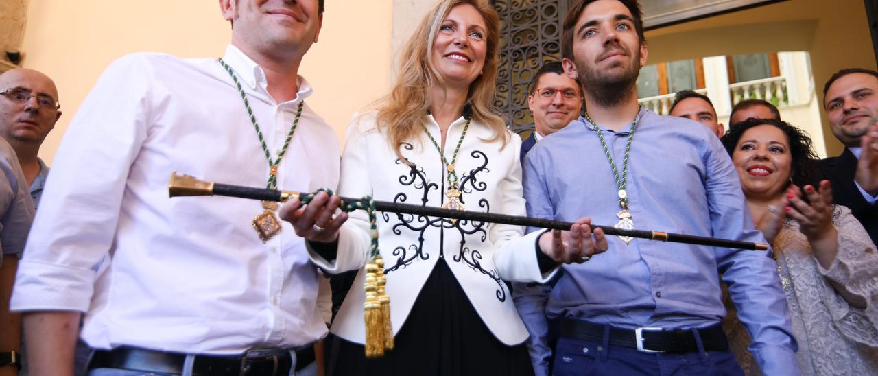 Amparo Marco, junto a Garcia y Navarro, el día de la toma de posesión de la nueva corporación, en 2019.