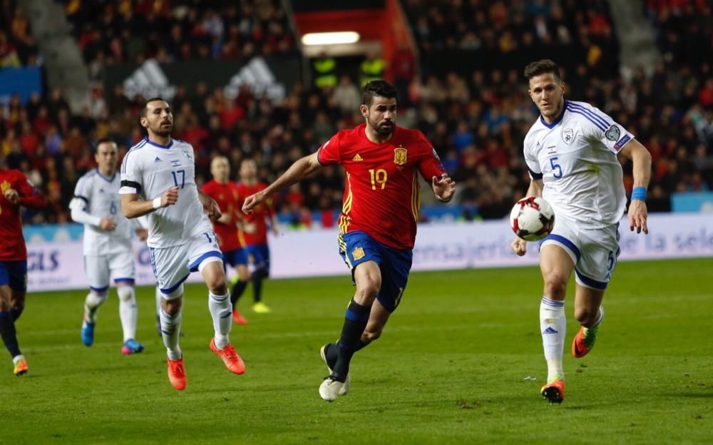 El partido entre España e Israel en El Molinón, en imágenes