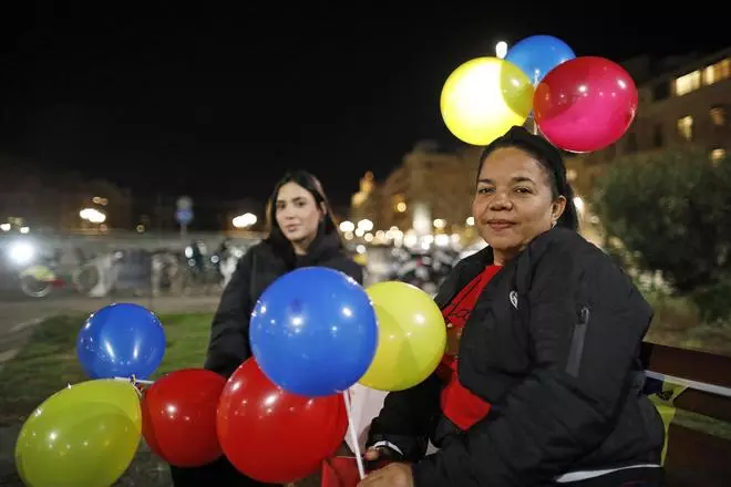Les fotos de la manifestació de la comunitat veneçolana a Girona