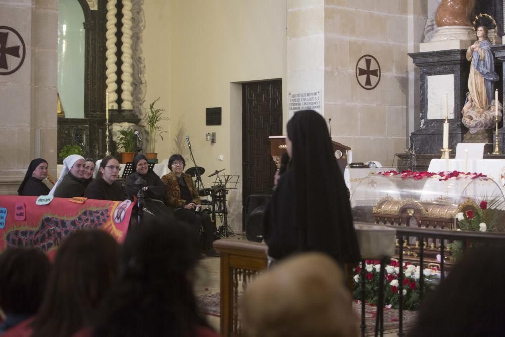 Las reliquias de Santa Teresa del Niño Jesús llegan al monasterio de Santa Faz.