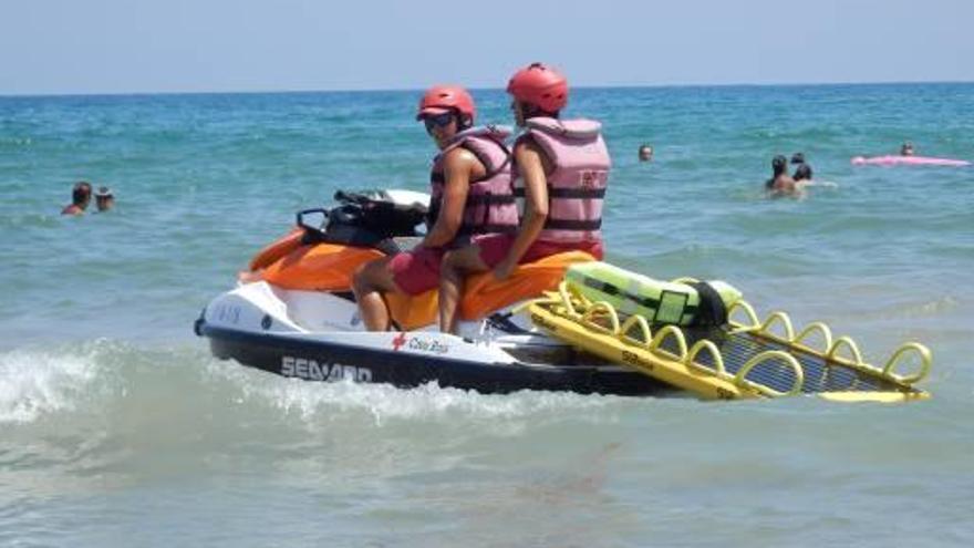 Cruz Roja suma otra moto de agua a su flota de vehículos de socorrismo en Gandia