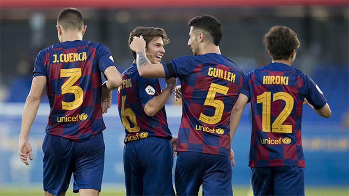 Riqui Puig ya maravilla en el Johan Cruyff Stadiu: golazo por la escuadra