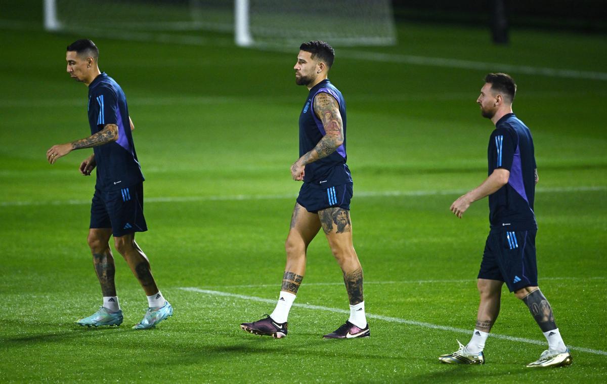 Di María, Otamendi y Messi, en el último entrenamiento de Argentina.