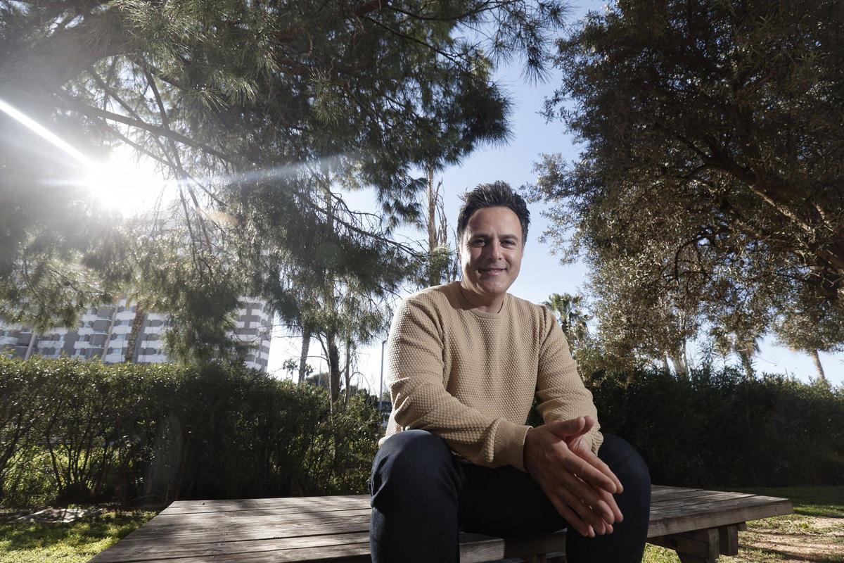 El músico Juanjo Pardo imparte sus enseñanzas en sesiones individuales y en su cuenta de Instagram