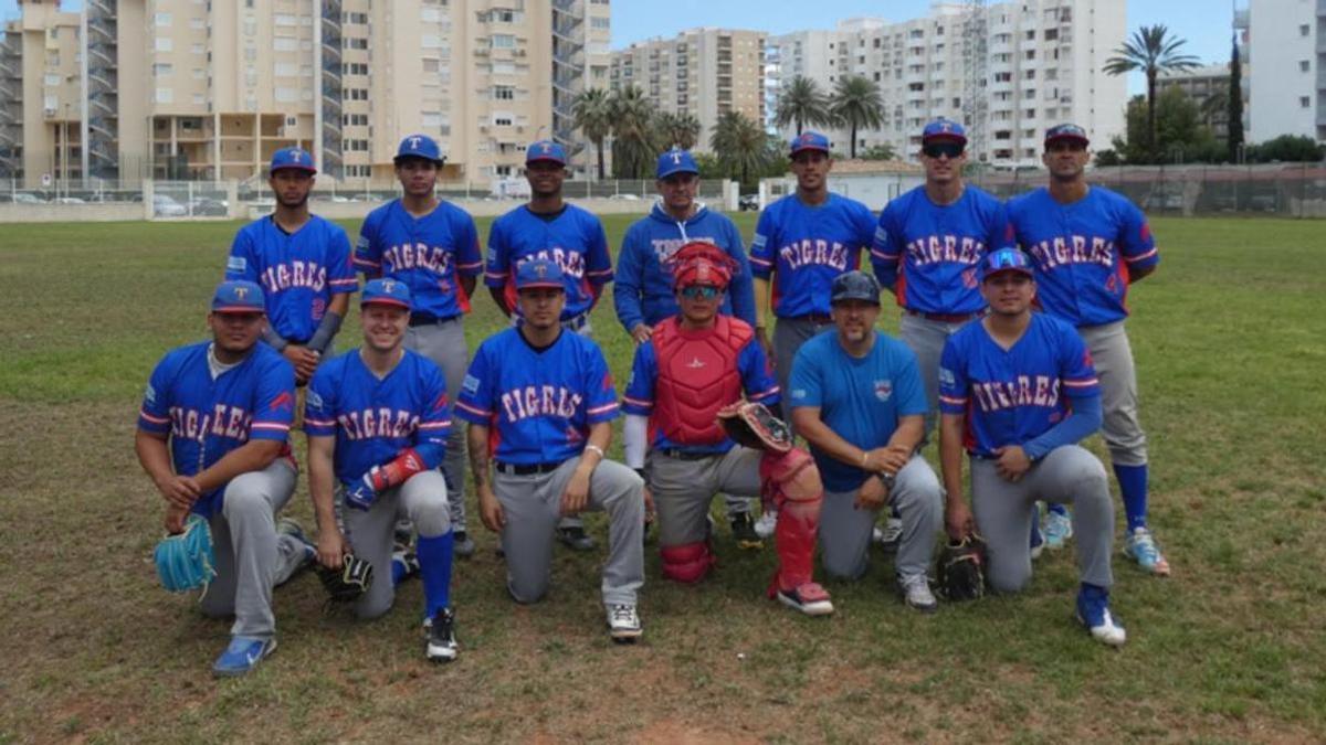 La formación del equipo "felino" de Gandia