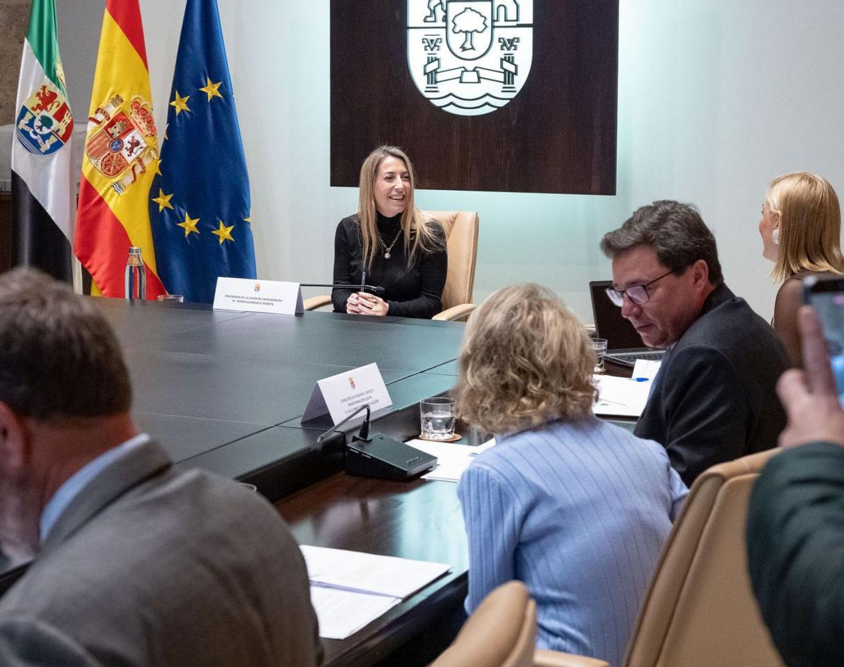 Guardiola inicia les negociacions per formar Govern "sense línies vermelles"