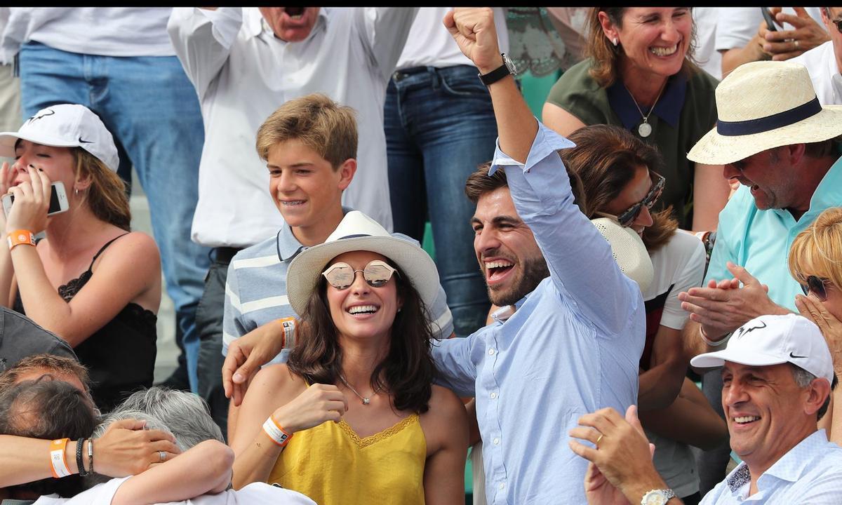 Xisca Perelló celebrando la 10 victoria de Rafa Nadal en Roland Garros