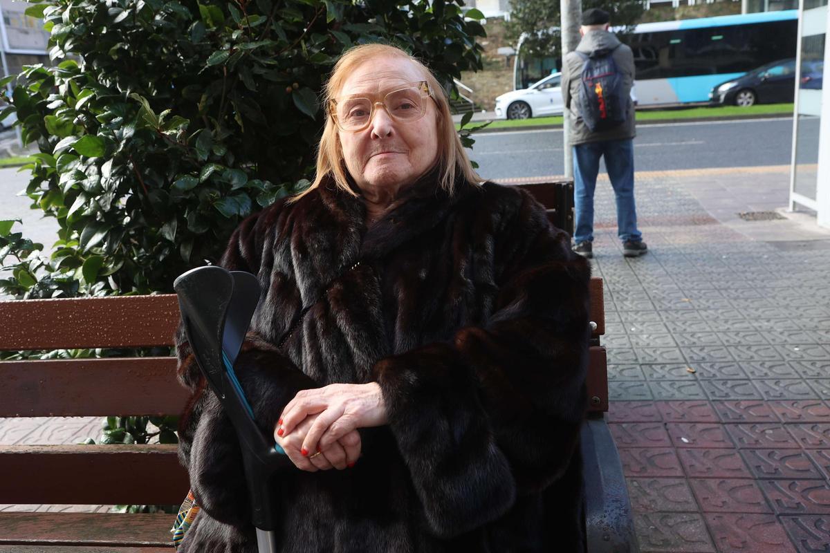 Amparo López, vecina de Os Castros