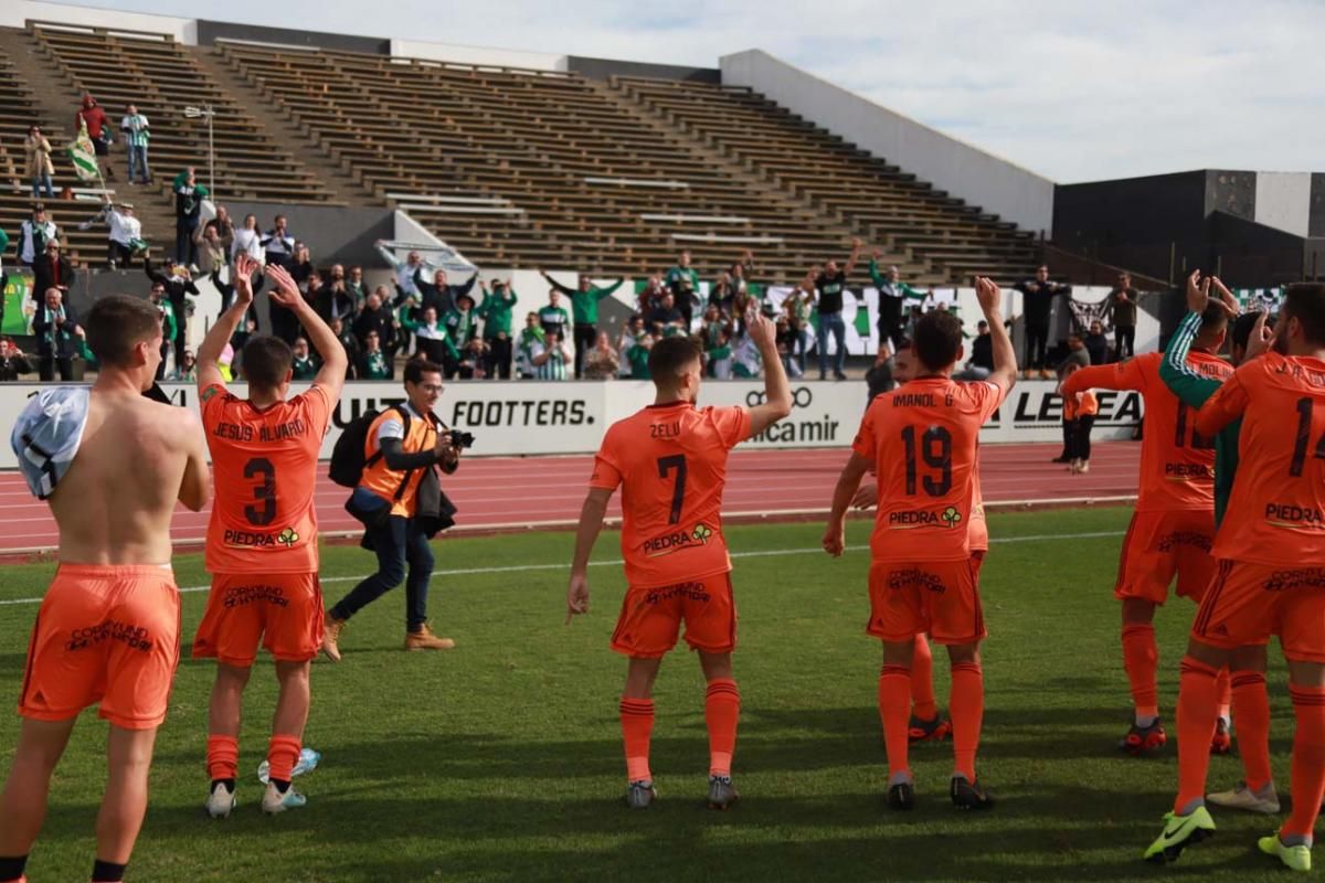 Las imágenes del Balompédica Linense-Córdoba CF