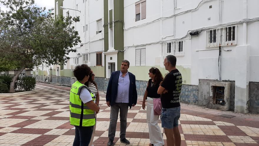 La rehabilitación de las viviendas sociales de Lomo Apolinario finalizará el próximo año