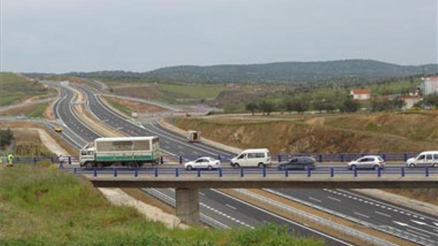 Inaugurado el nuevo tramo de la A-66 a su paso por Extremadura