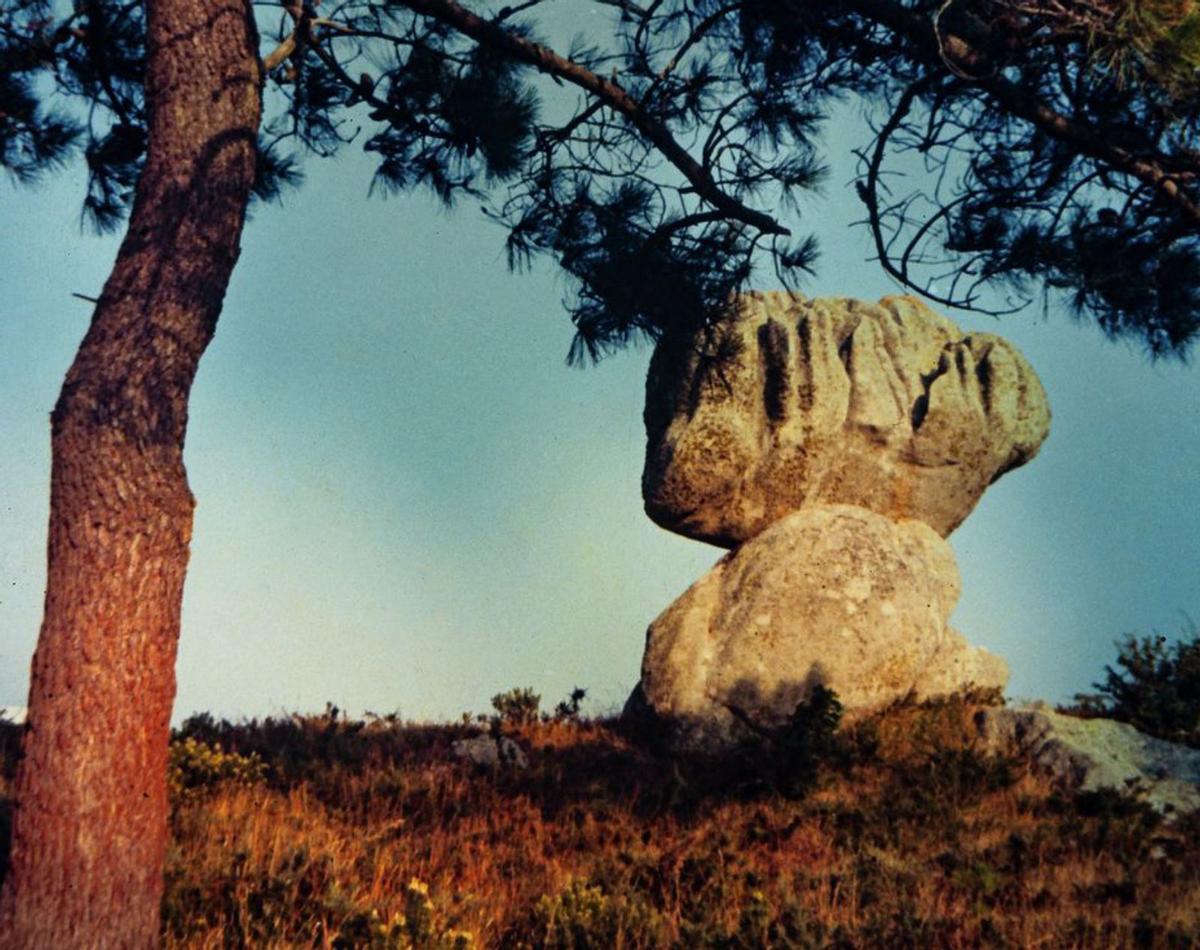 A pedra do Pé de Corniño, que desapareceu nos 80 / A. Parada mariño