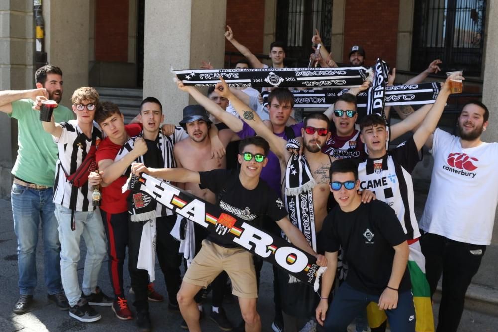 Espectacular ambiente previo al partido de play off Zamora CF - El Haro Deportivo