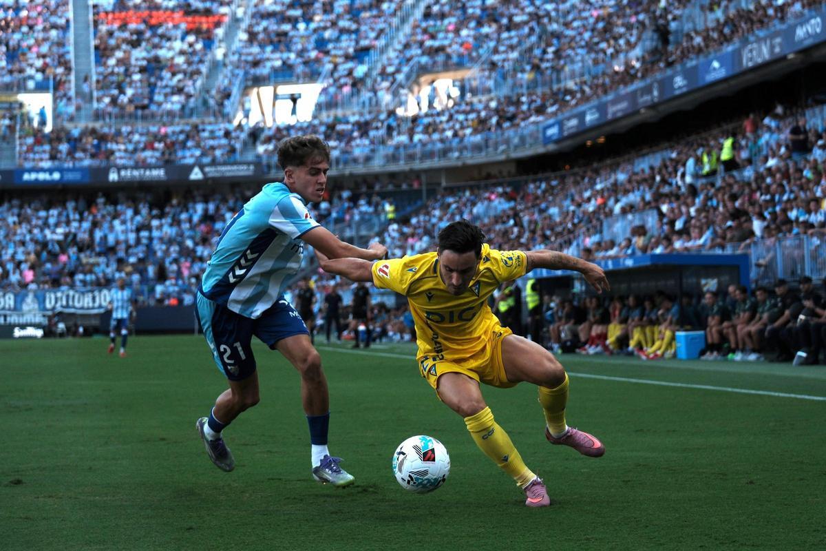 El Cádiz es uno de los equipos a los que visitará el Málaga CF hasta Semana Santa.