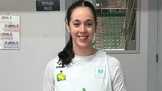 El Al-Qázeres juega contra el líder en el debut de Laura Salmerón