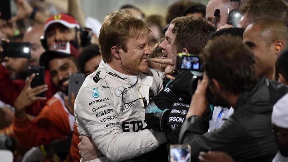 Nico Rosberg celebra el triunfo en el GP de Baréin.