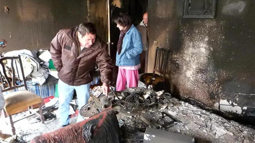 Siete desalojados de una familia por incendio en su vivienda de Palma del Río