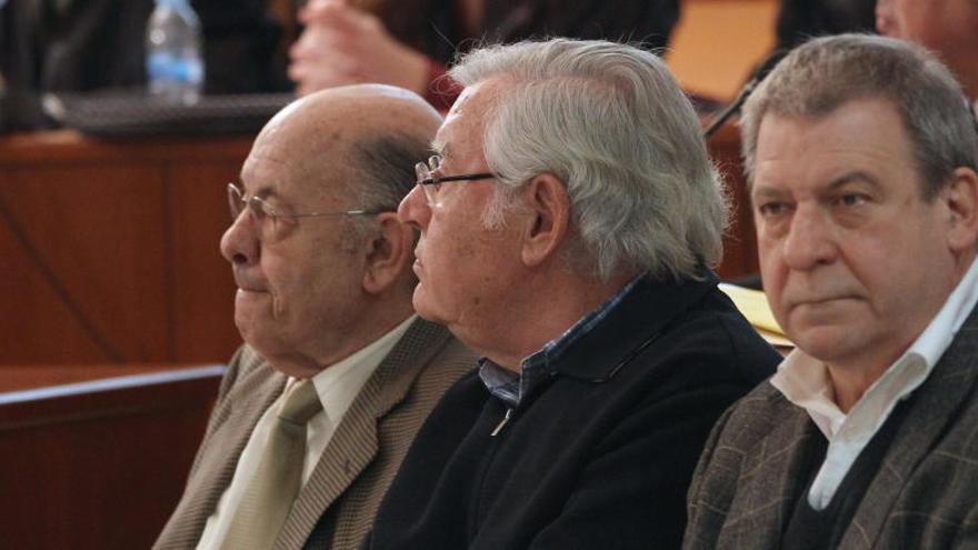 Félix Millet (i) y Jordi Montull (c), en una foto de archivo.