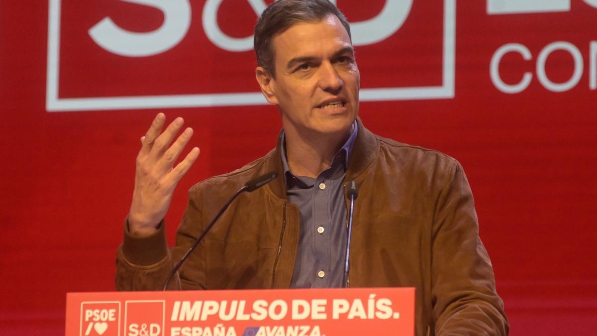 El presidente del Gobierno, Pedro Sánchez, interviene durante la clausura de la convención política del PSOE, a 21 de enero de 2024, en A Coruña, Galicia (España).