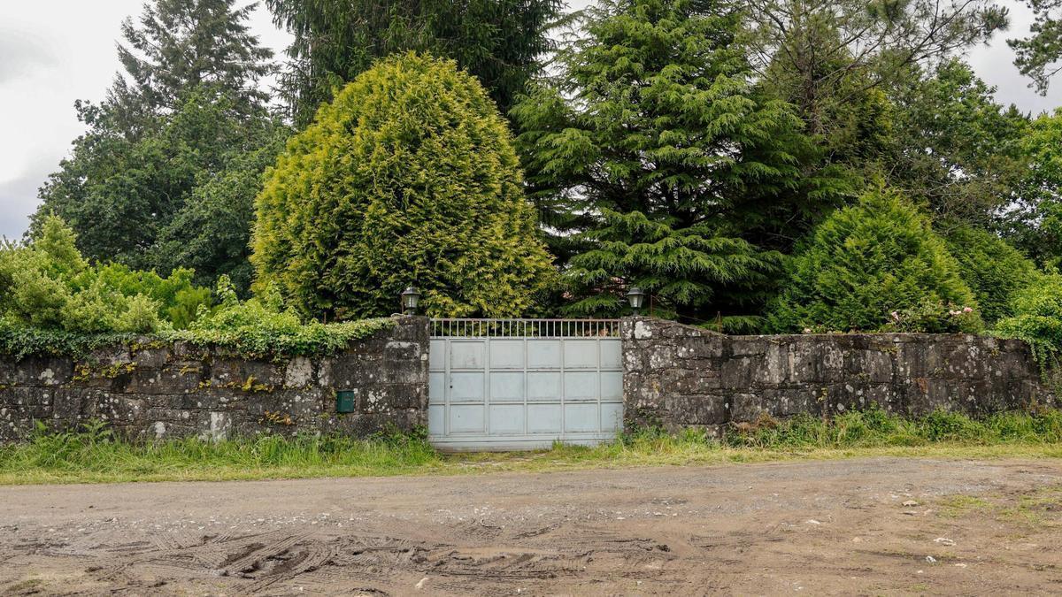 Vecinos del chalet de Teo viven atemorizados desde el estreno en Netflix de la serie 'El caso Asunta'.