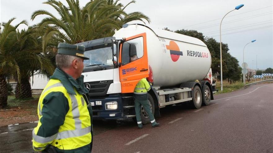 La DGT inspecciona desde hoy unos mil camiones