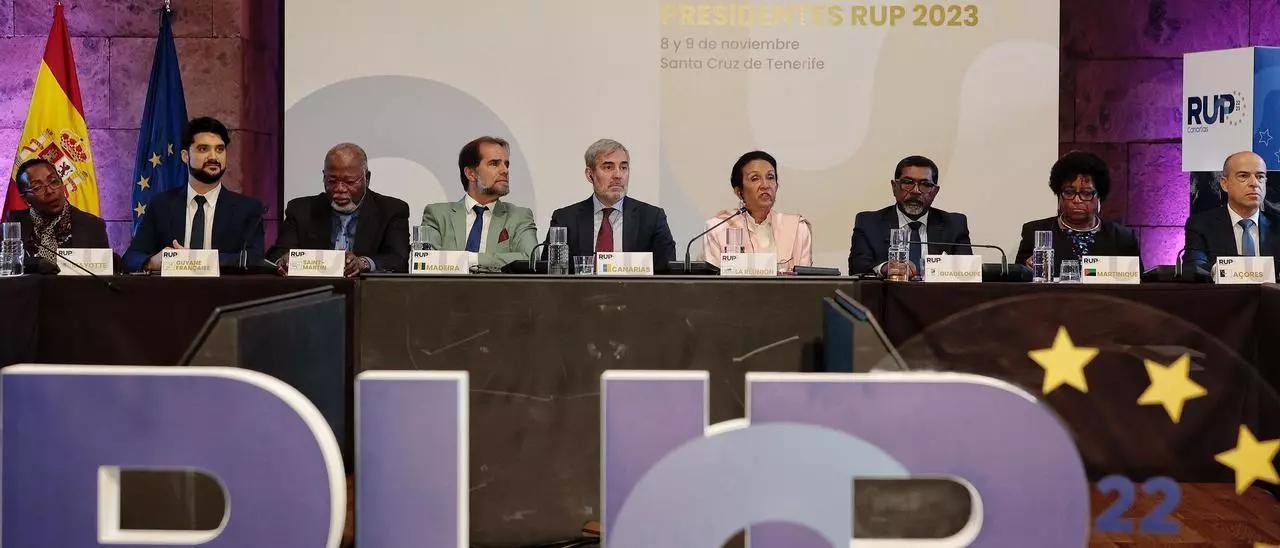 Los presidentes de las RUP resunidos en Santa Cruz de Tenerife.