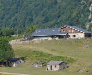 Un choque entre las contratistas deja en el aire la reforma del refugio de montaña de Brañagallones