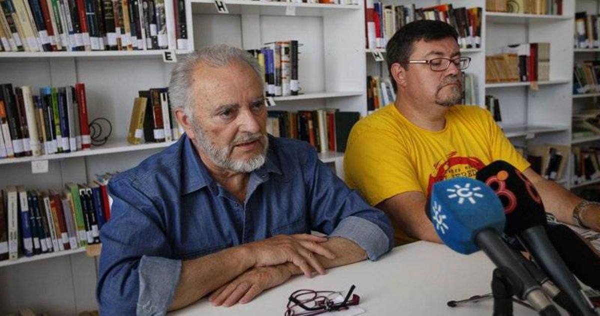 Anguita pide la salida del euro y critica el voto "ciego" a las siglas