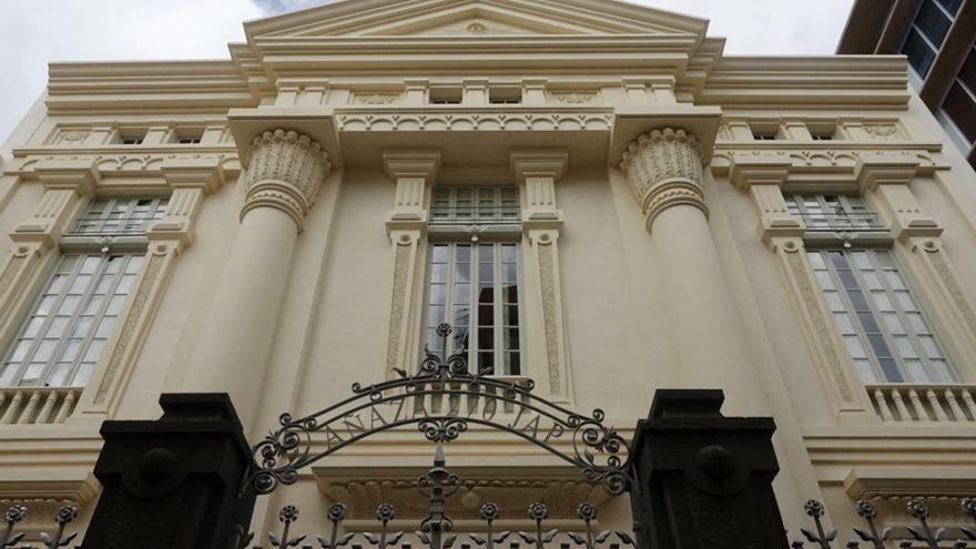 Vista de una de las salas con paneles expositivos dedicados a la masonería en Canarias y la Logia Añaza.