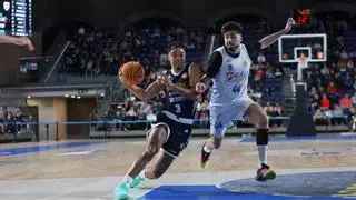 Javi Rodríguez, tras la victoria del Alimerka Oviedo Baloncesto al Melilla: "Jorge Arias se merece todos los minutos que juegue"