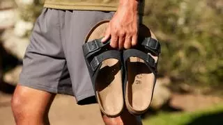 Las sandalias Geox de 46€ (antes 79€) que no pararás de combinar este verano por lo cómodas que son