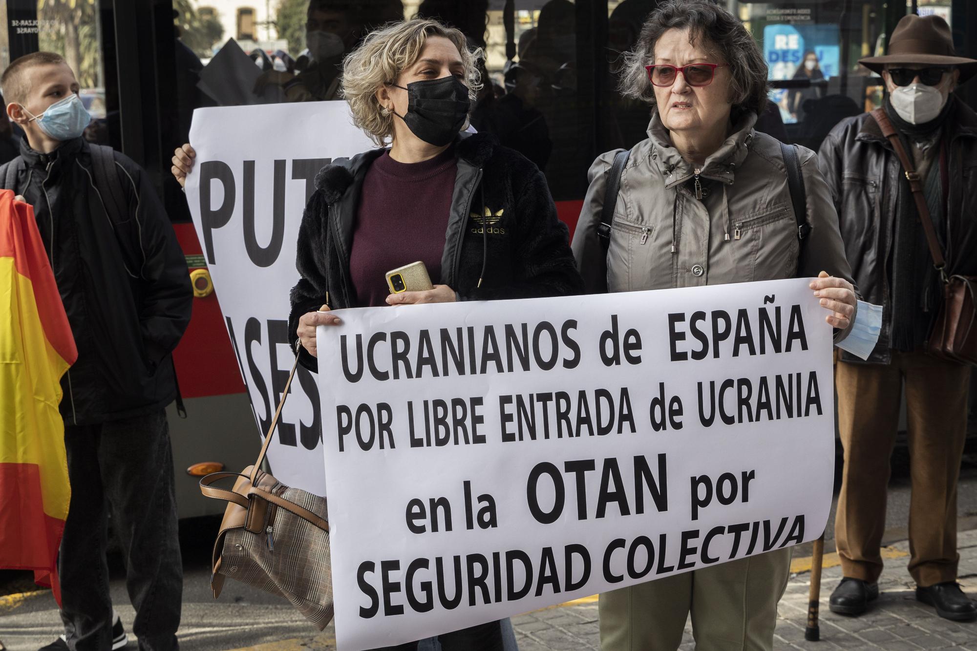 Ucranianos se manifiestan en València contra la invasión rusa