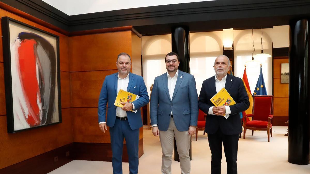 Carlos Paniceres, Adrián Barbón y José Manuel Ferreira
