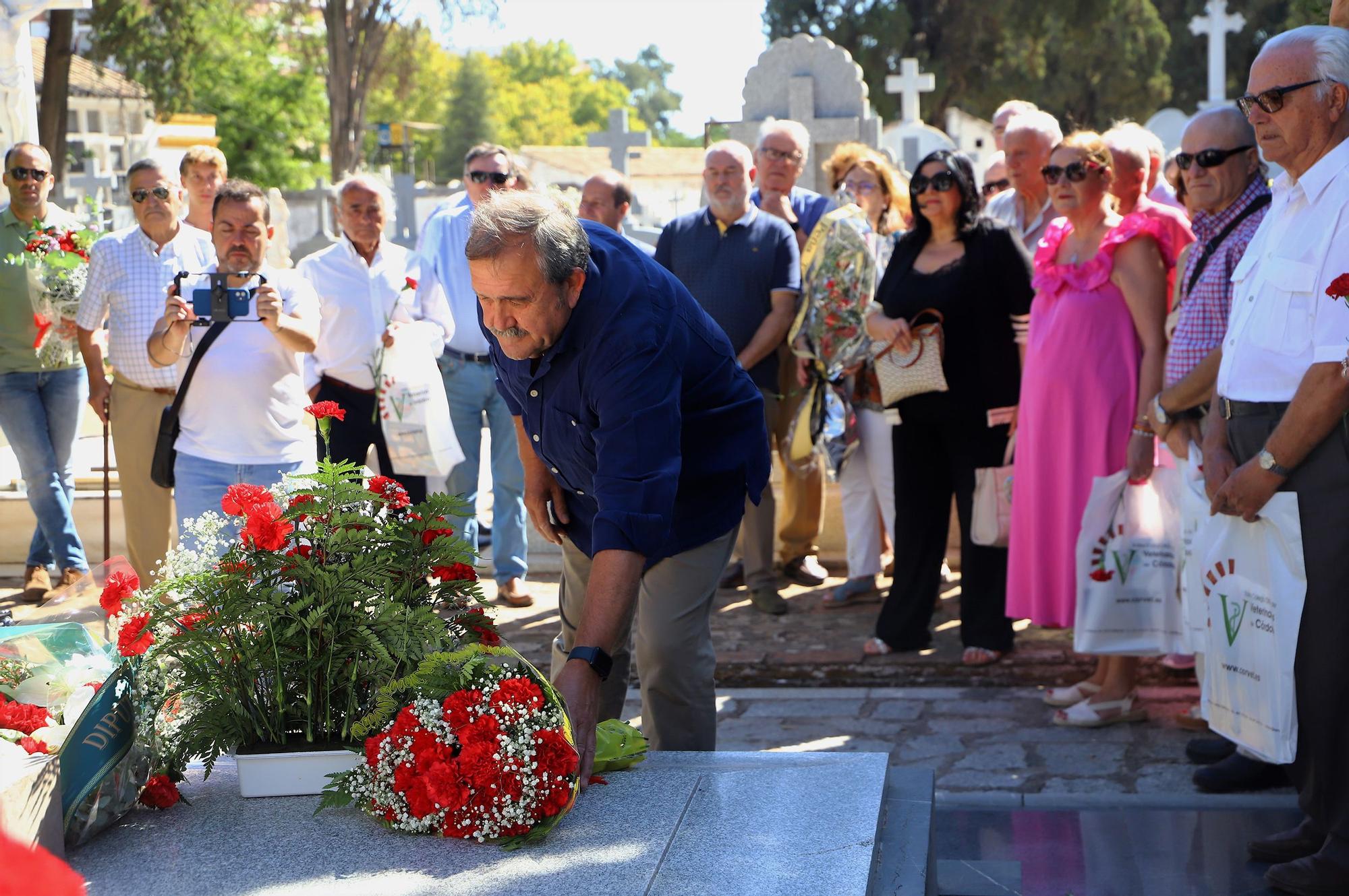 Ofrenda floral a Manolete