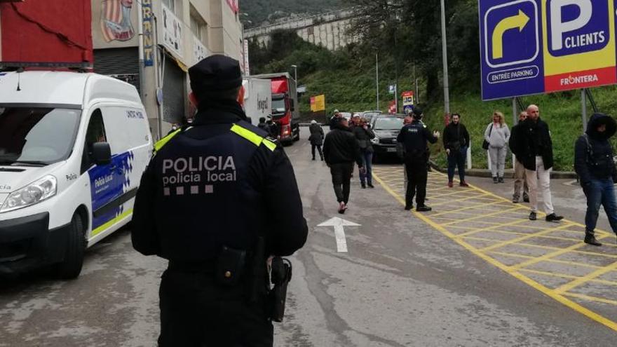 La policia de la Jonquera vigila amb atenció els caixers