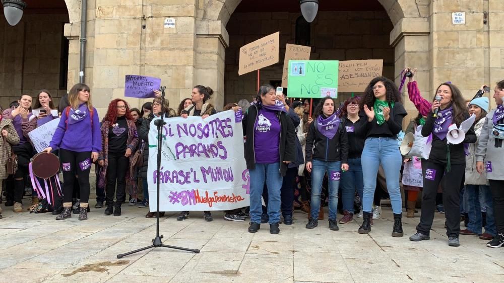 8-M en Asturias: El feminismo inunda las plazas