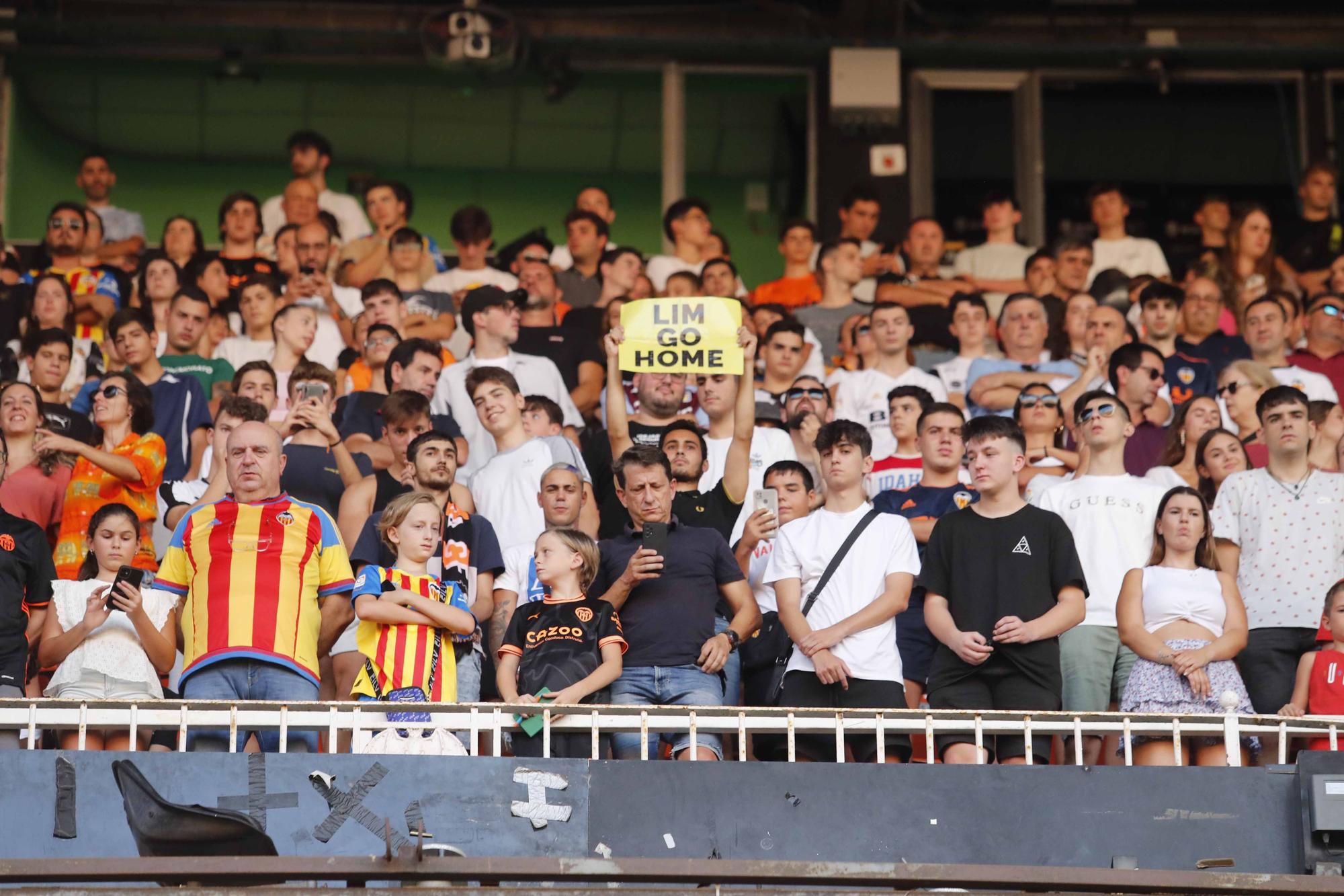 Búscate en la presentación de los fichajes del Valencia CF