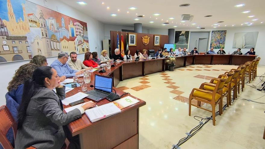 Novelda da el último paso para acabar con su deuda histórica