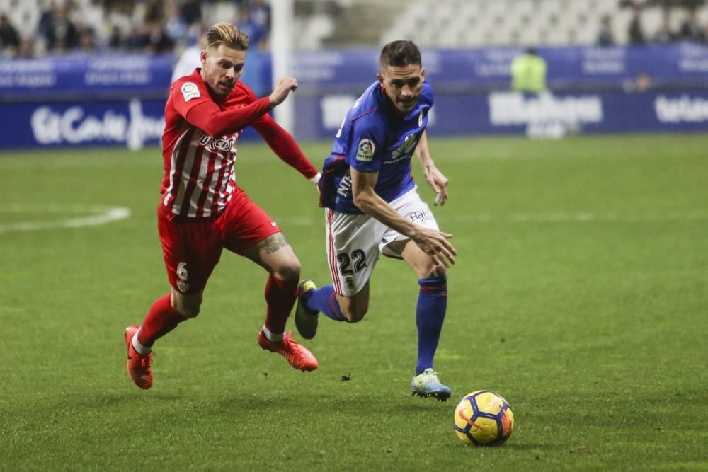 Partido en el Carlos Tartiere entre el Oviedo y el Almería