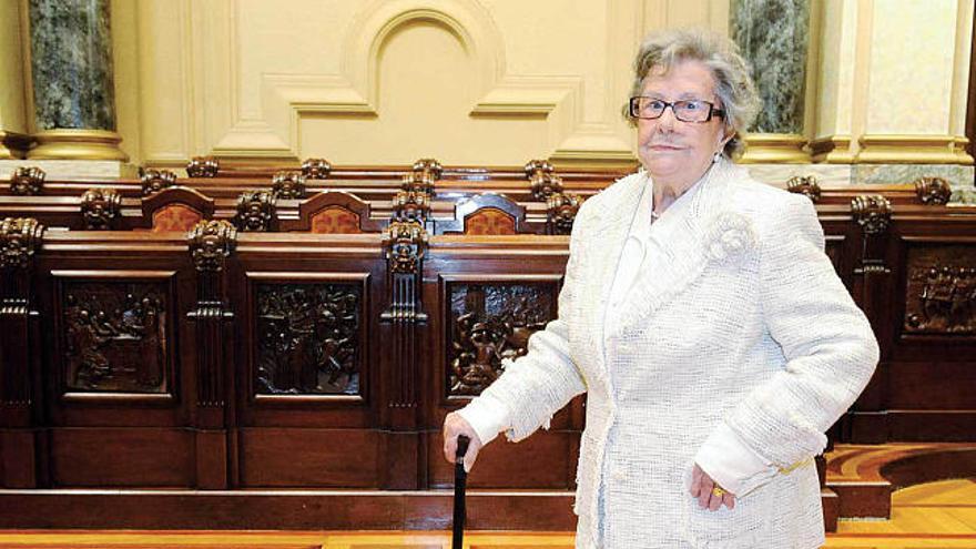 Teresa Alvajar, ayer, en el Ayuntamiento de A Coruña / víctor echave