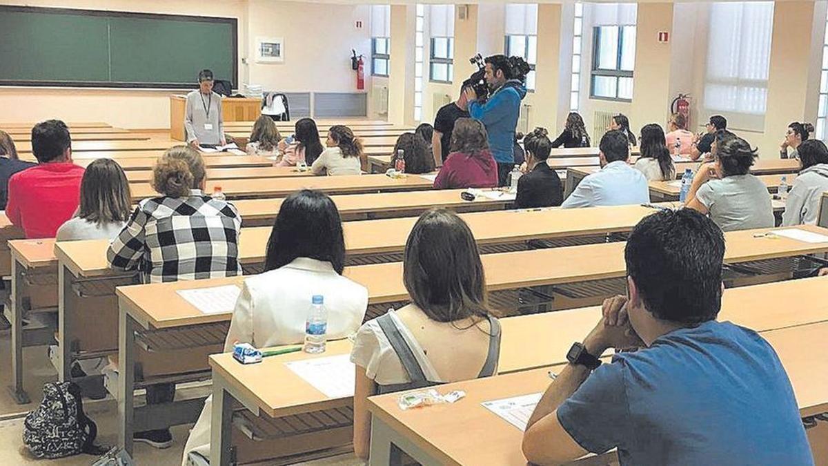 Els opositors amb més de 50 anys augmenten «per falta d’estabilitat laboral» Els opositors amb més de 50 anys augmenten «per falta d’estabilitat laboral»