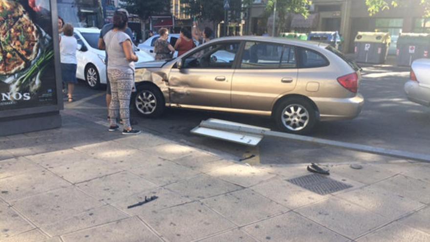 Espectacular accidente frente a la Escuela Oficial de Idiomas de Murcia